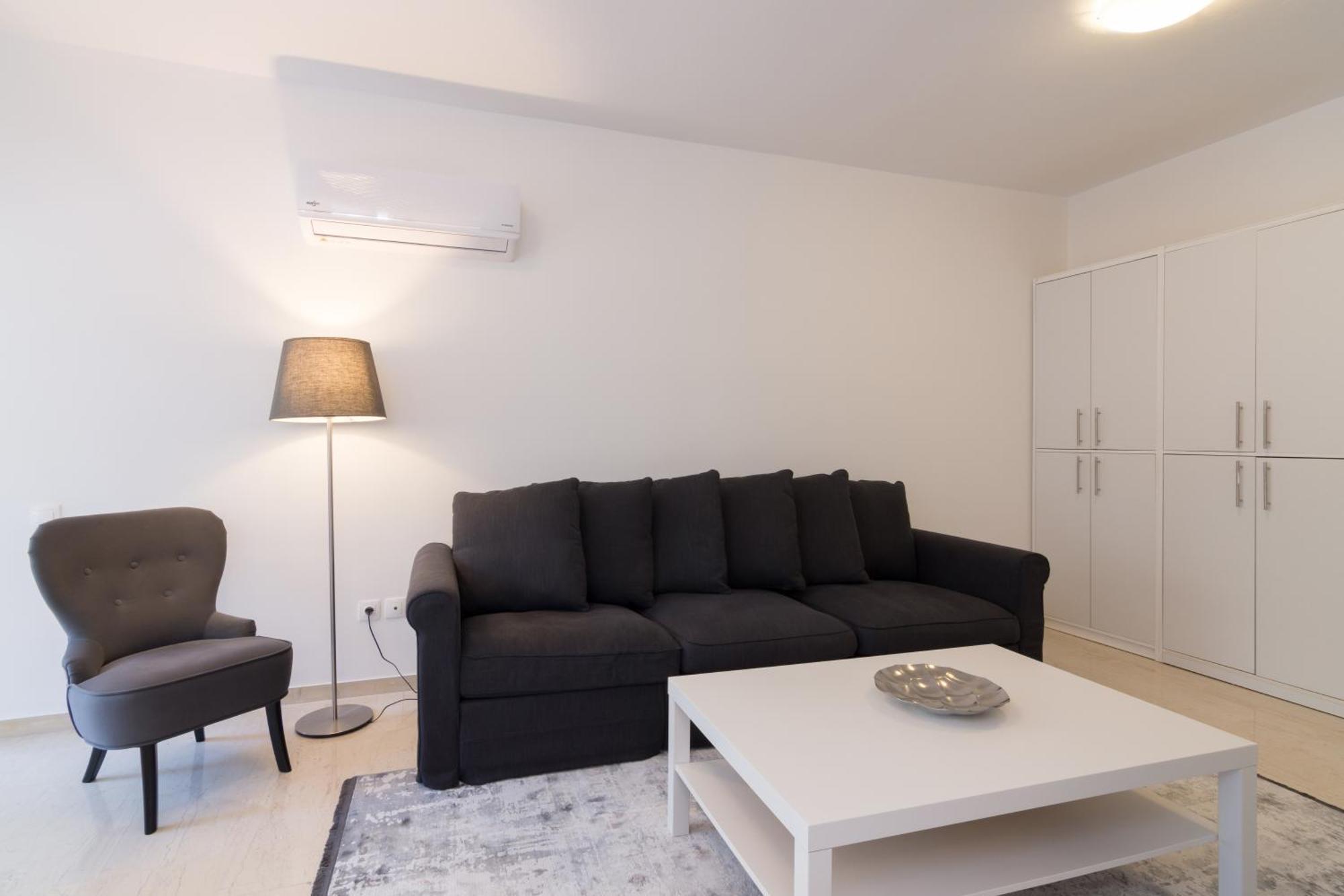 Great Two Bedrooms Apartment In Varkiza Vári Exteriér fotografie